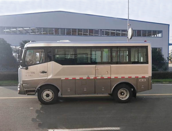4X4越野客車