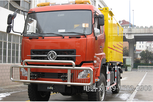 四驅救援管道搶修車_可放多種不同的救險設備，操控簡單靈活