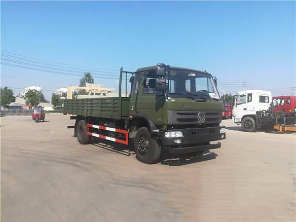 機油對越野貨車起到什么作用？
