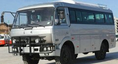 越野客車行駛在軟泥地時駕駛技巧